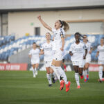 Olga Carmona celebra su gol en el partido de Liga Femenina, Real Madrid vs Valencia