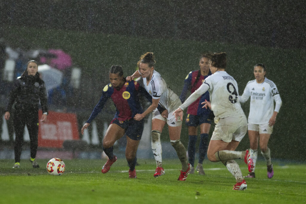 Recital del Barça femenino en la semifinal de la Copa de la Reina